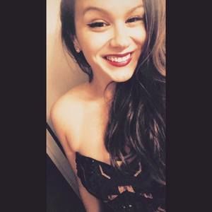 Meet your Posher, Eleni